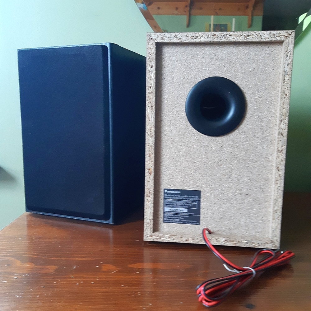 NWOT Panasonic Stereo Speakers - Last Chance!